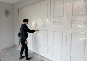 pintu garasi henderson 10