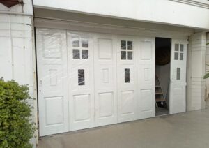 pintu garasi henderson 13