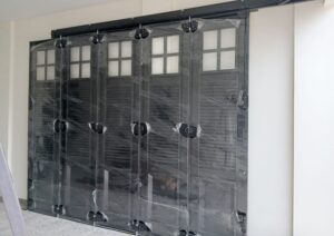 pintu garasi henderson 17