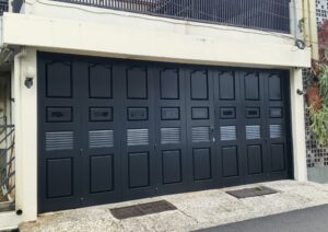 pintu garasi henderson 3